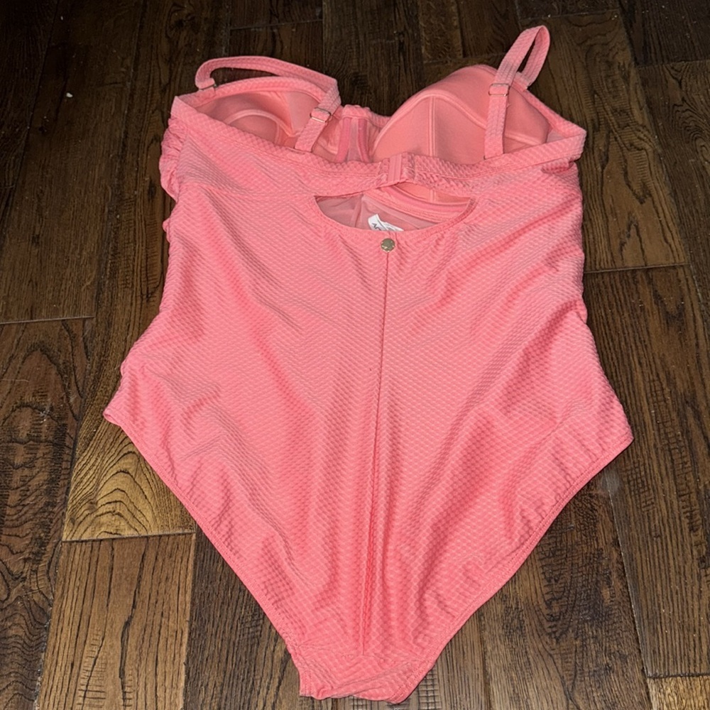 ArteSands Botticelli Underwire One Piece Swimsuit in Allegro Pink - Picture 3 of 7